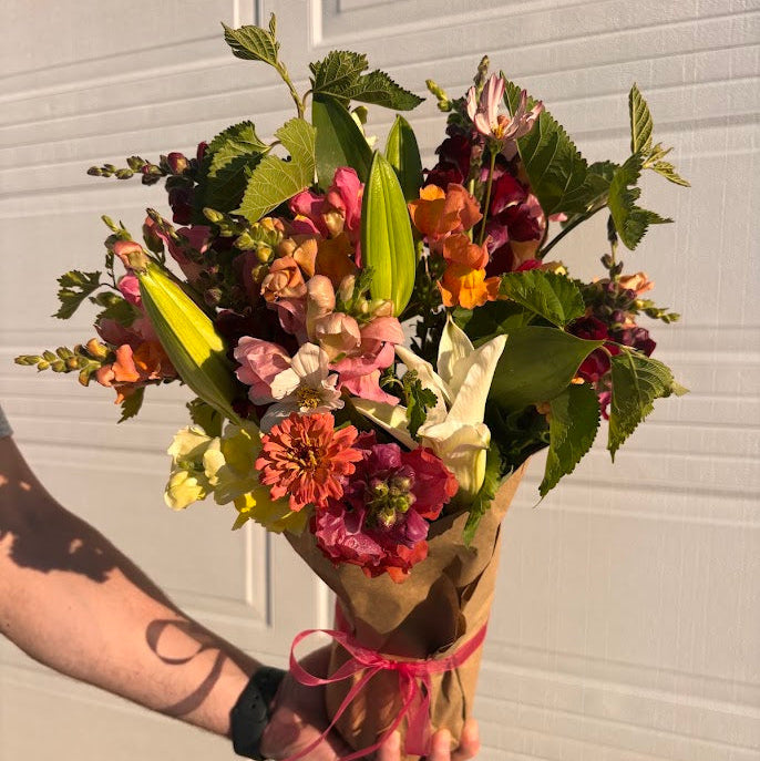 Premium Summer Designer's Choice Vase